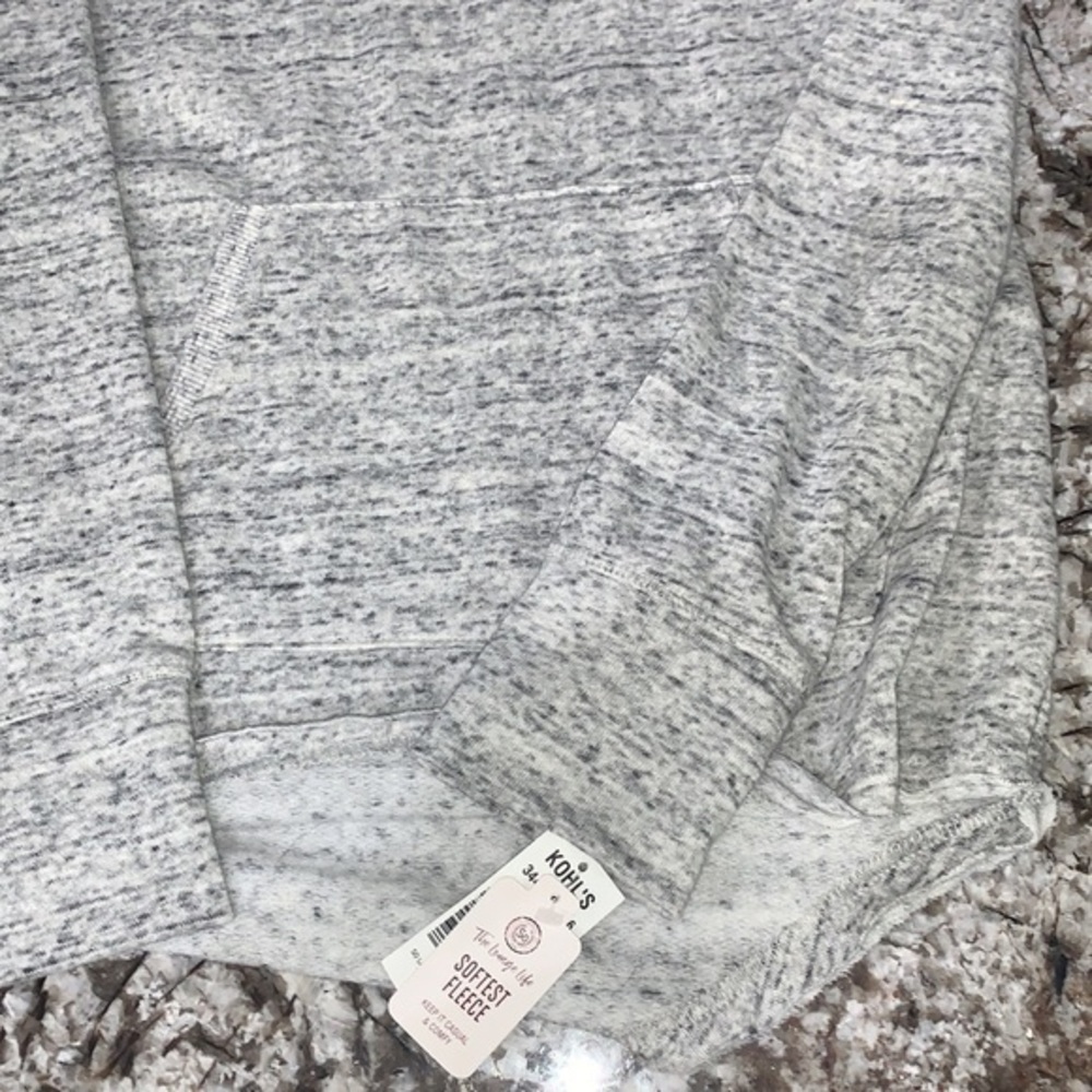 Softest Fleece Pull over - Picture 4 of 6